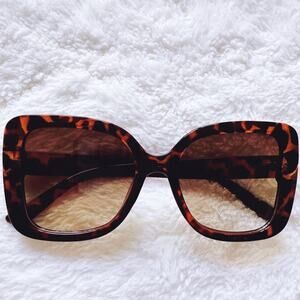 Eva Tortoise Brown Square-Framed Sunglasses